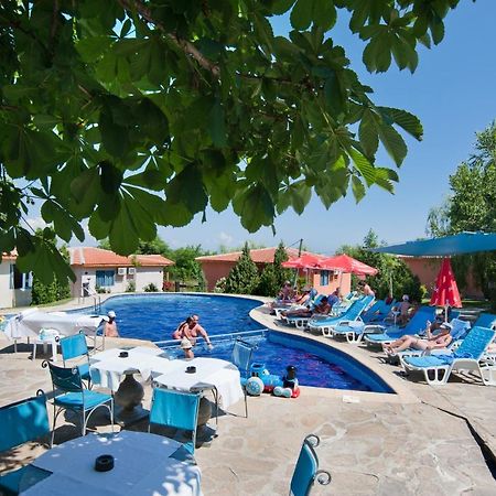 Merlin Club Hotel Lozenets Exterior photo
